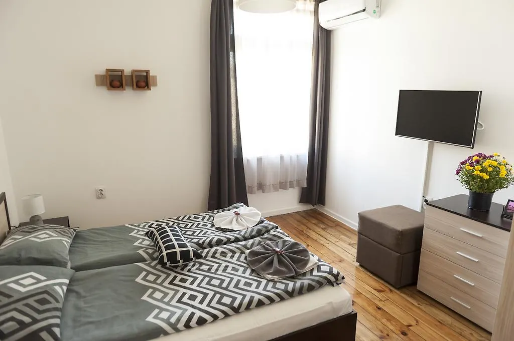 Graf Ignatiev - 3Br Apart Sofia